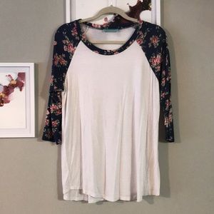 Floral sleeved crew neck Tee